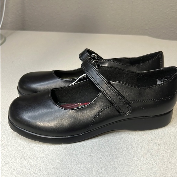 Smartfit Black Kids Dress Shoes with Plaid Insole - Picture 4 of 5